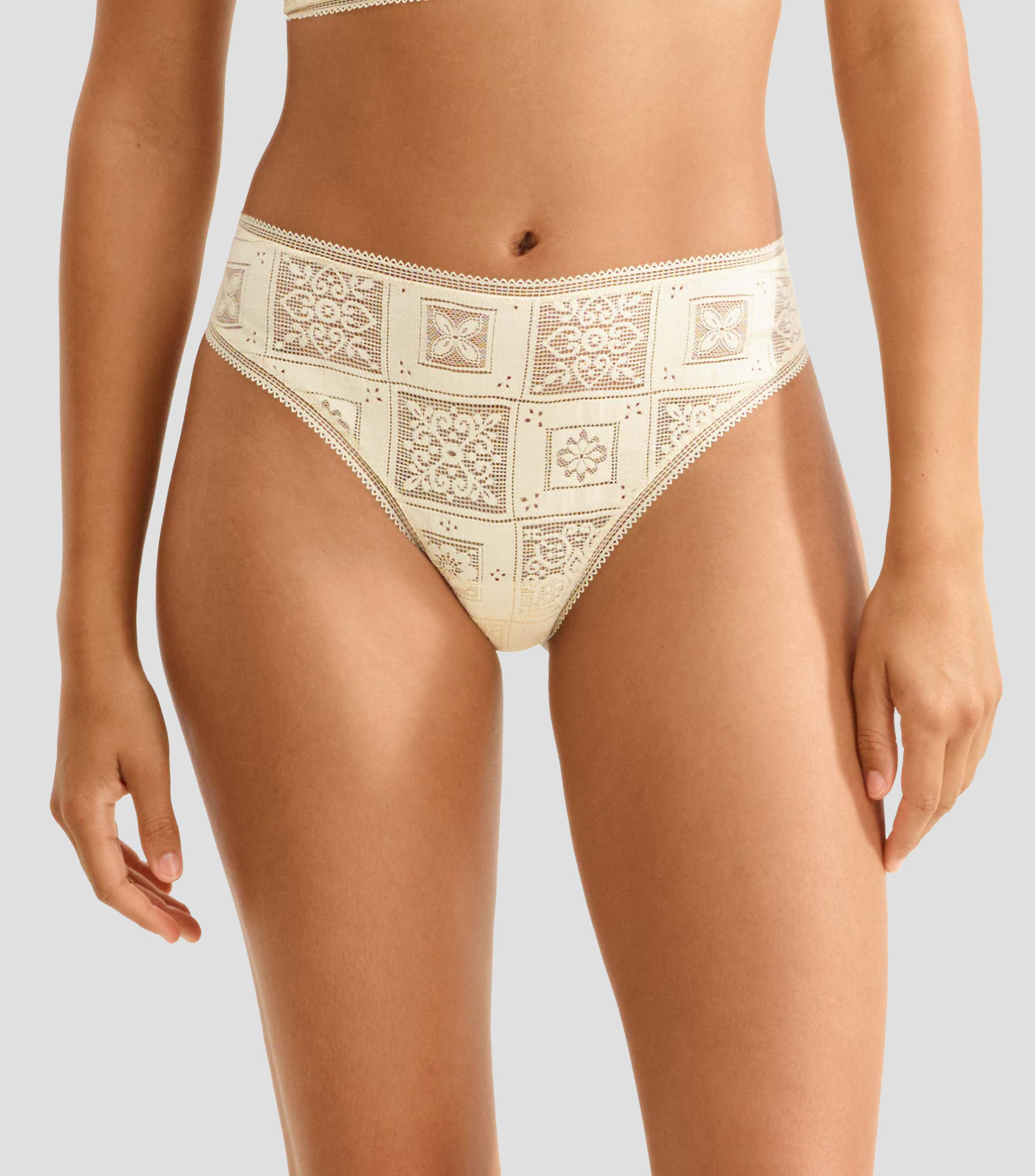 Tanga con microdiseño Mandala Mujer